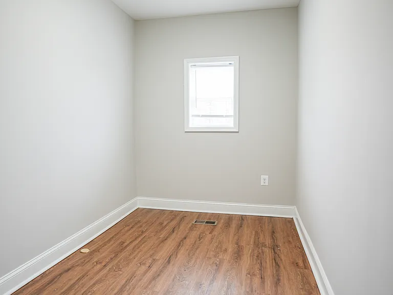 3711 Oakmont Ave — Photo 8