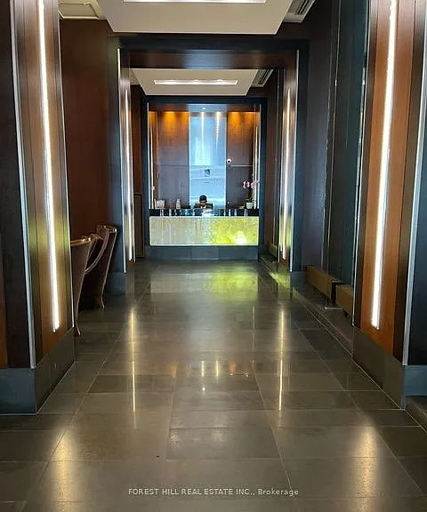 1430 Yonge St #203 — Photo 24