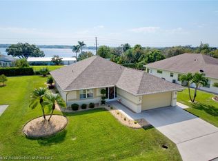 6 Rosewood Ct, Lake Placid, FL 33852