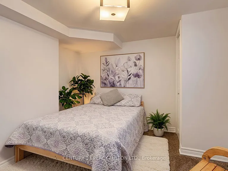 144 Taylor Ave #BASEMENT — Photo 12