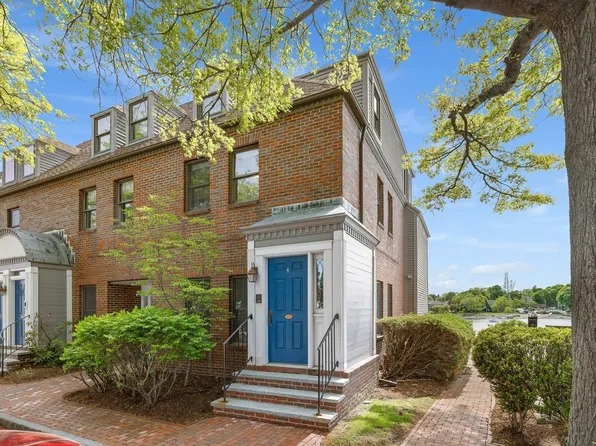 500 Market Street #10R, Portsmouth, NH 03801
