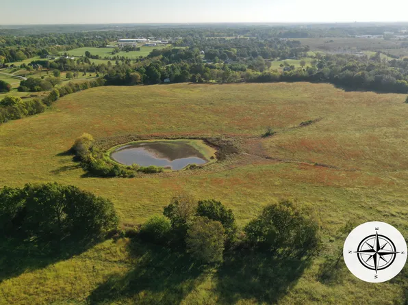 1600 N Nicholas Road, Nixa, MO 65714