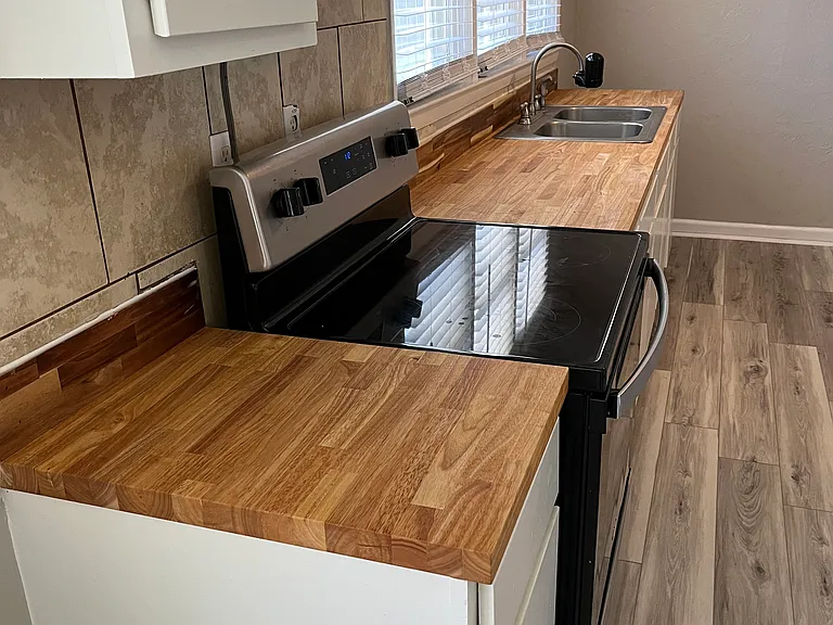 1312 E Harper Ave — Photo 8