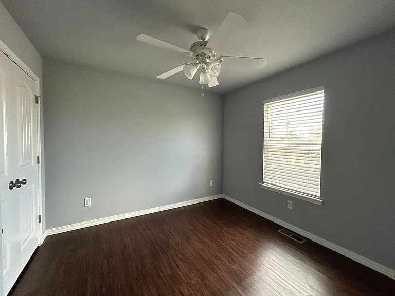 624 N 6th St #2 — Photo 28