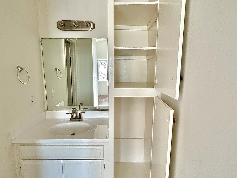7423 N Lankershim Blvd #27 — Photo 14