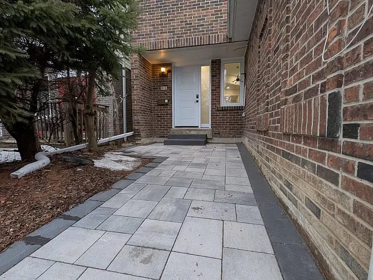 44 Lilac Ave — Photo 1