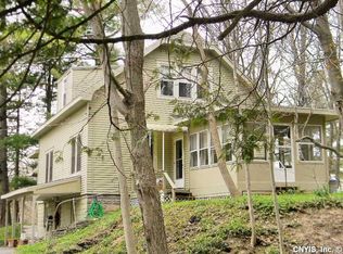 106 Kenyon Dr, Nedrow, NY