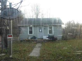 120 N 8th St, Manistique, MI 49854