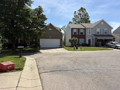 2562 King Arthur Way — Photo 3