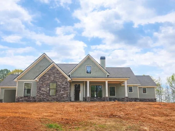 105 Maney Dr, Statham, GA 30666