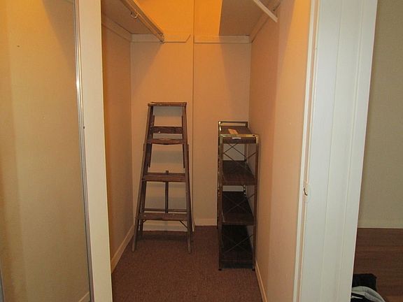 3rd image of 2928 W 5th St #17S