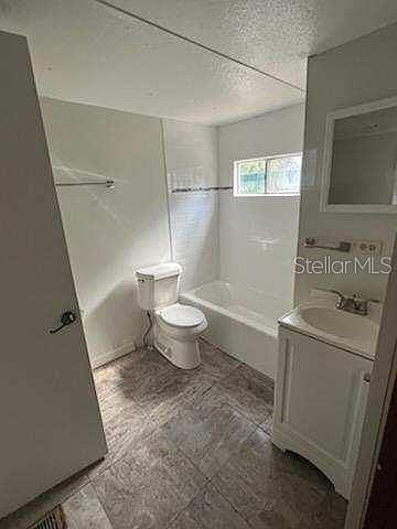 1st image of 7822 Palatine Dr