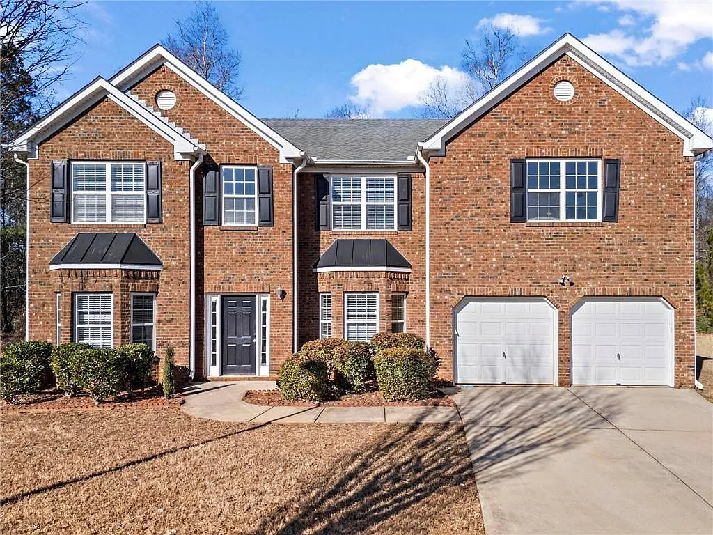 5 bed, 4.0 bath, 4444 sqft, $3,500 — Photo 1