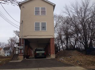 141 E Holsman St, Paterson, NJ 07522