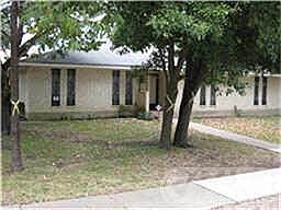 1st image of 2137 Huntington Dr
