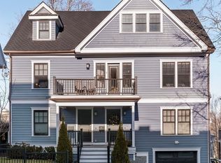 33 Summit Ave #33, Brookline, MA 02446