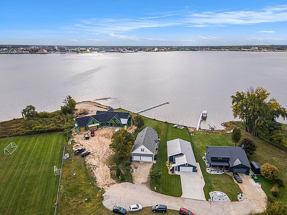 2nd image of 1017 Moorings Ct