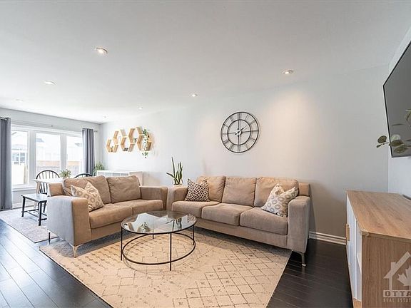 3rd image of 748 Morningstar Way