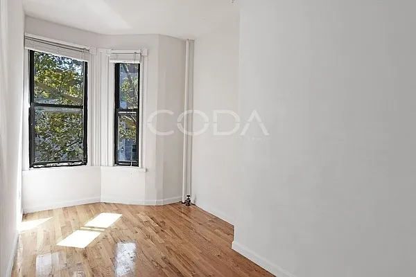 Rented by Coda Real Estate NYC | media 17