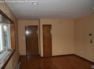 724 10th St, Secaucus, NJ 07094