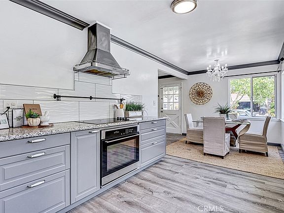3rd image of 20517 Toluca Ave