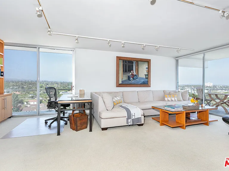 535 Ocean Ave #11D — Photo 5
