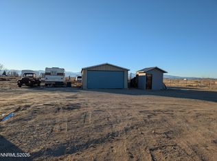 13 Falcon Way, Yerington, NV