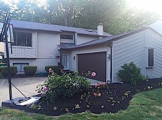 8362 Findley Dr, Mentor, OH 44060