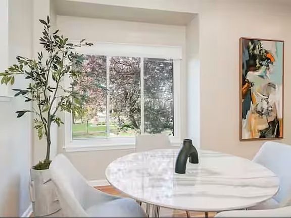 5th image of 549 University Ave