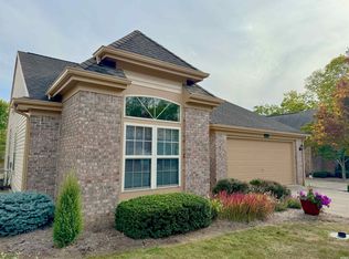 512 E Moss Creek Dr, Bloomington, IN