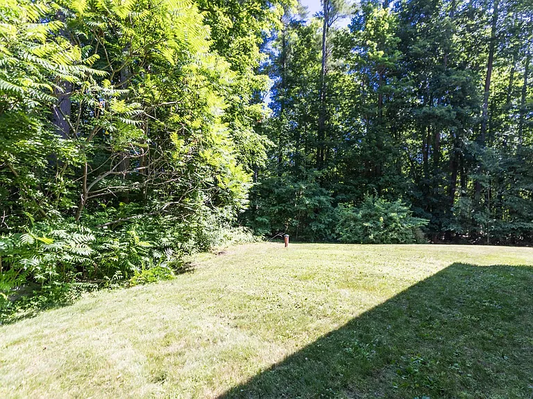 12 Woodside Rd — Photo 34