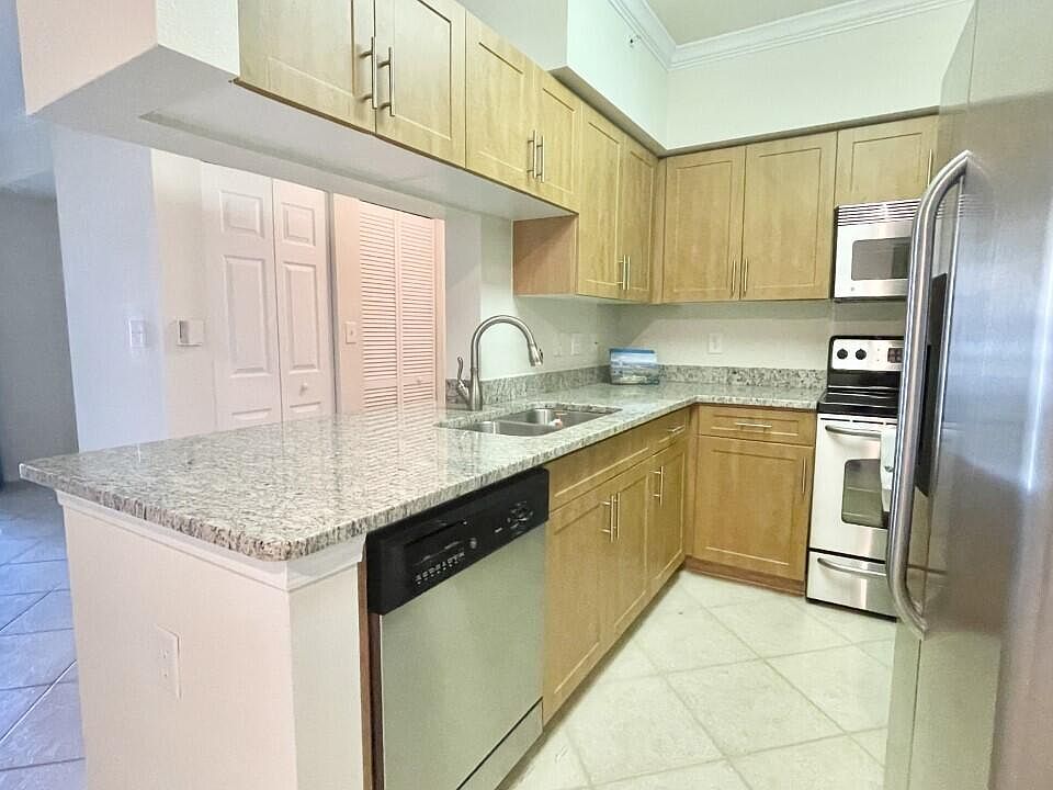 1st image of 6530 Emerald Dunes Dr APT 104