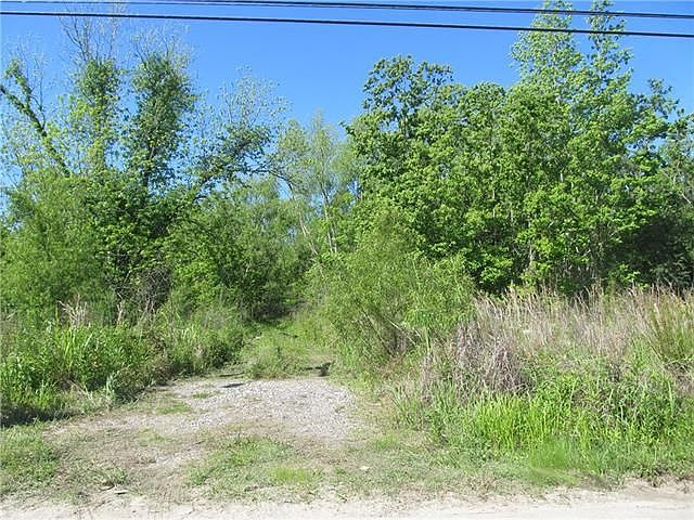2nd image of 11243 River Rd