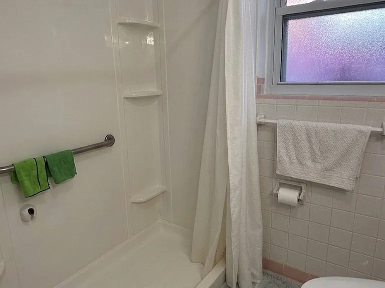 9488 Conklin Ave — Photo 24
