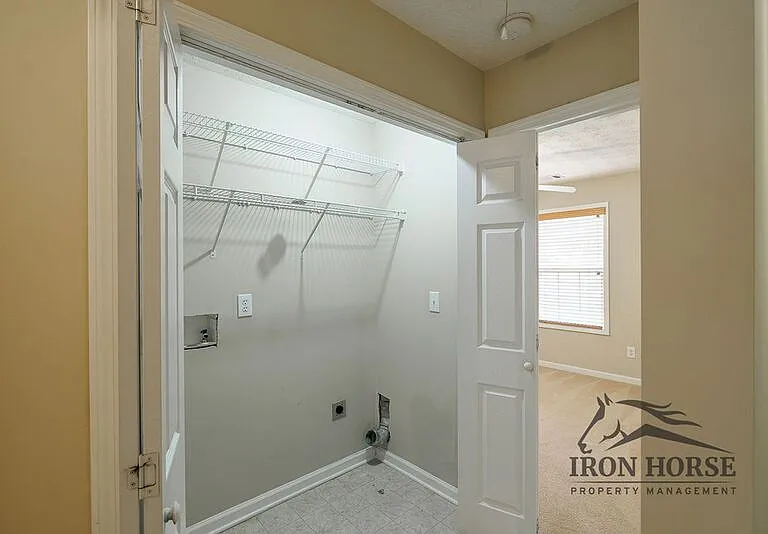 352 Shenandoah Cir — Photo 20
