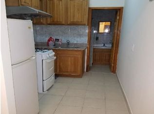 26 Rutgers St #2, New York, NY 10002