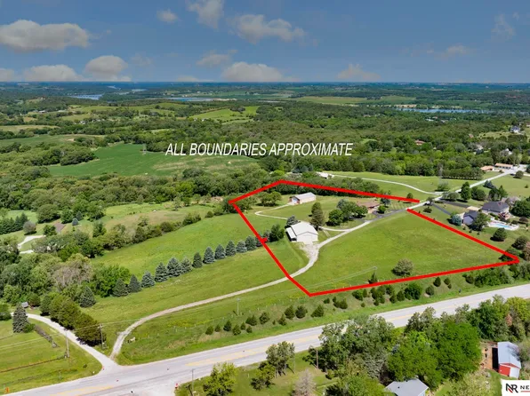 14020 W Sand Hill Rd, Louisville, NE 68037