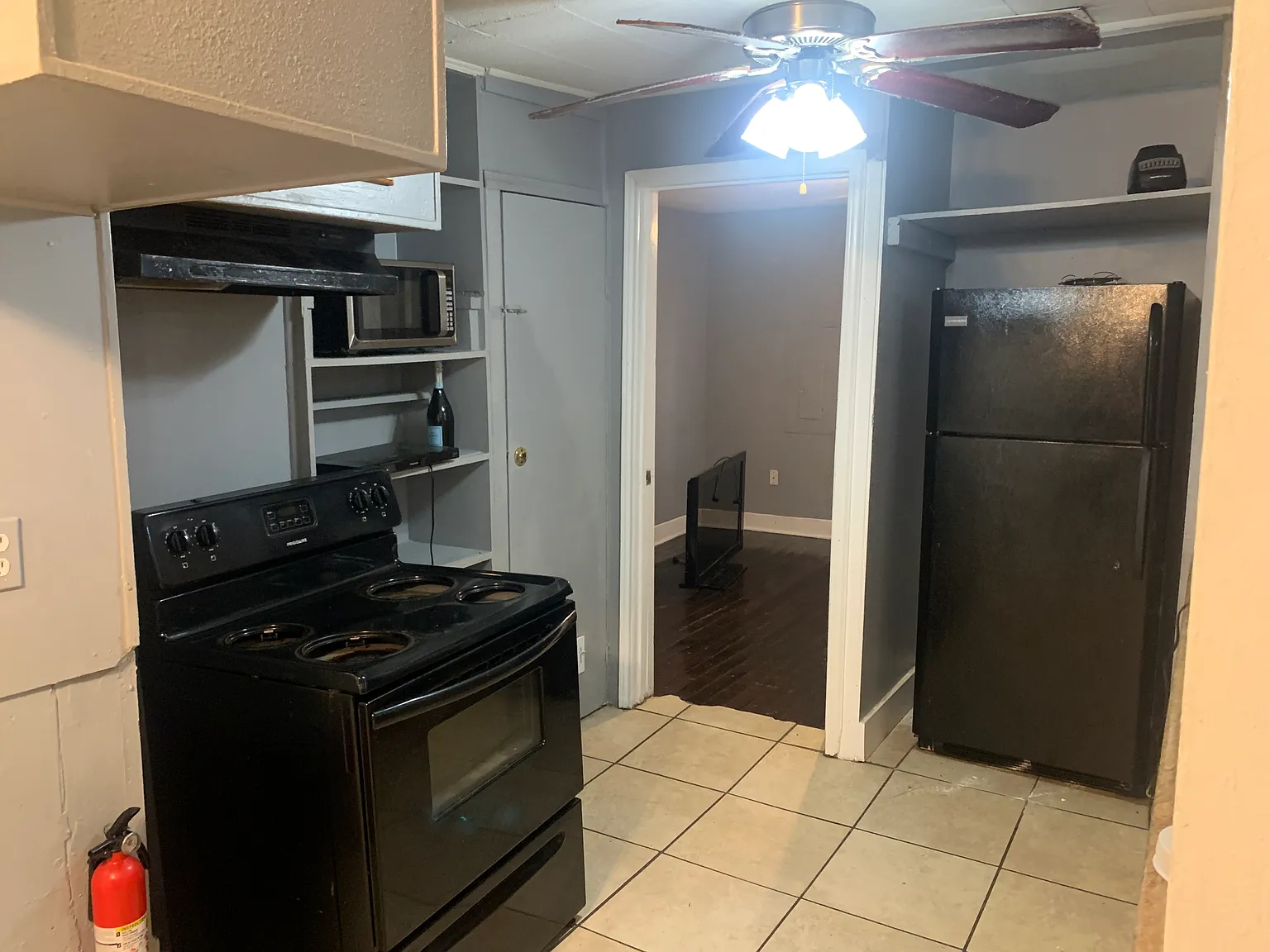 2 bed, 1096 sqft, $1,400 — Photo 3