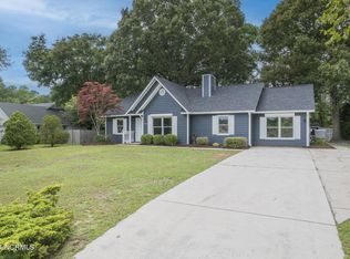 552 Swansboro Loop Rd, Swansboro, NC 28584