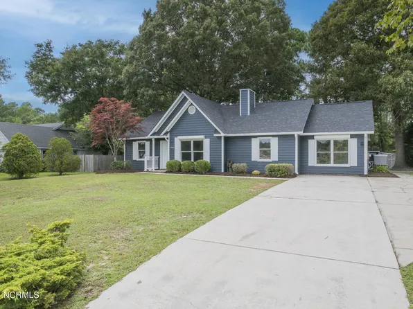 552 Swansboro Loop Road, Swansboro, NC 28584