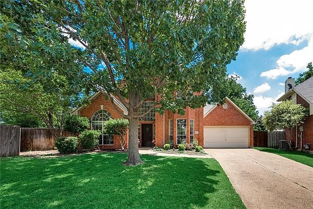 1st image of 5901 Mockingbird Ln