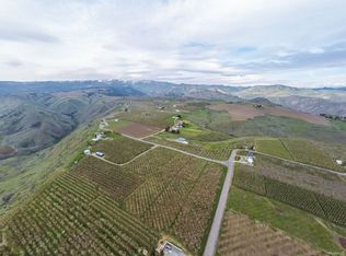 625 E Edgemont Dr, Wenatchee, WA 98801