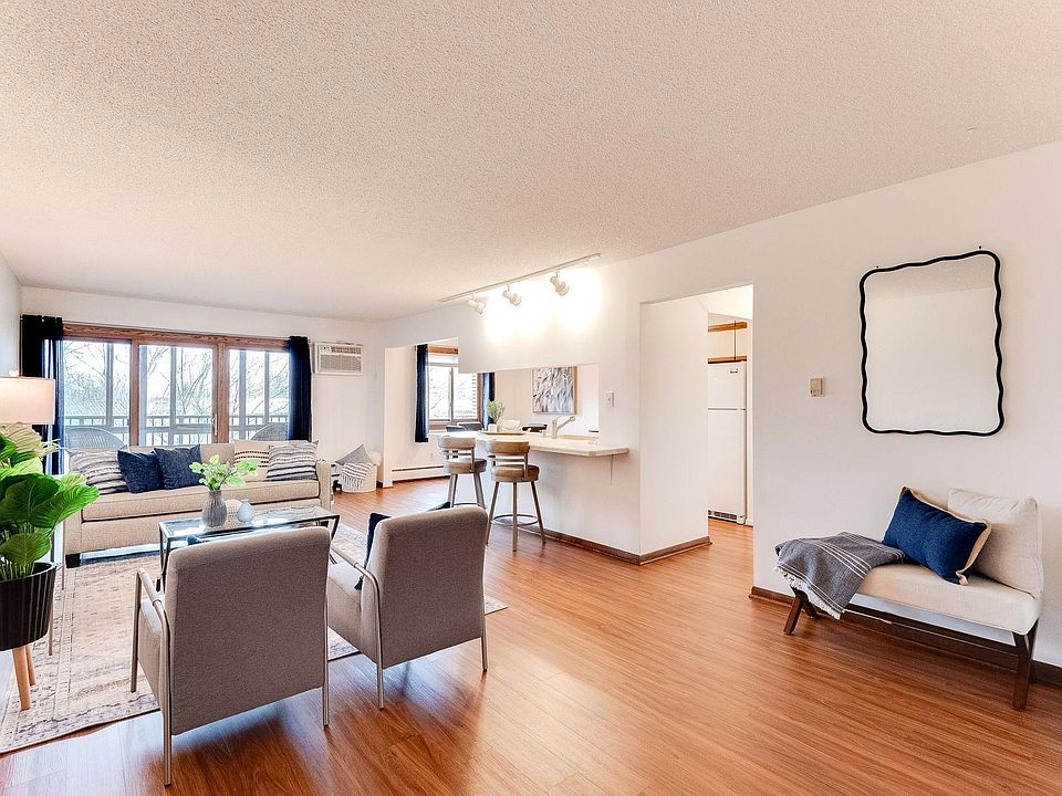 1st image of 2690 Oxford St N APT 251