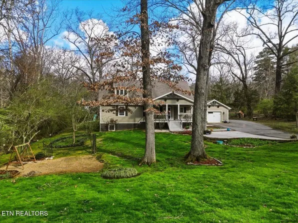 4207 Fulton Dr, Knoxville, TN 37918