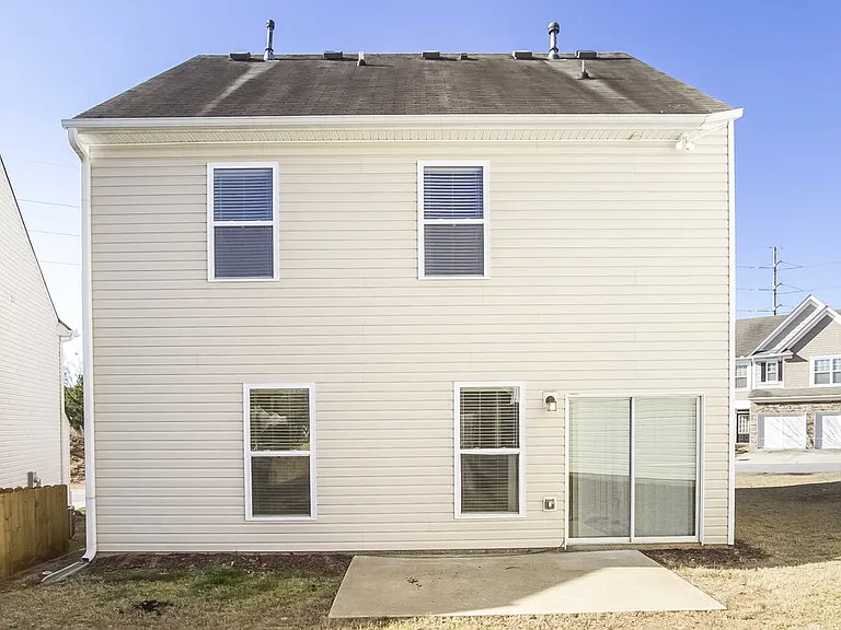 815 Forsythia Way — Photo 19