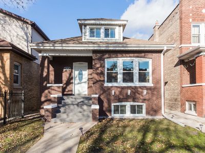 5034 W Deming Pl, Chicago, IL, 60639