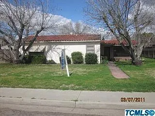 2047 Lindquist St photo 1