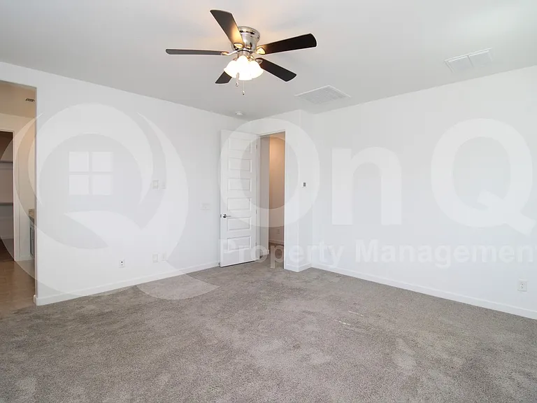 1130 E Armstrong Way — Photo 12