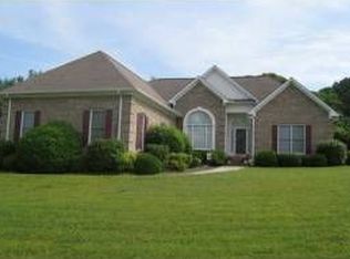 76 Gatewood Dr, Colbert, GA 30628