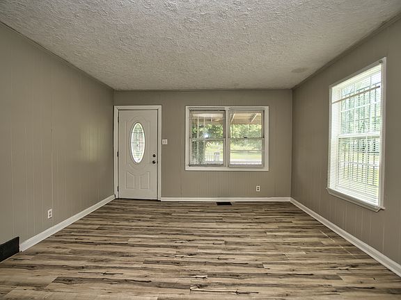 4th image of 3438 N Leland Ave